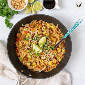Nouilles de riz sautées au tofu et aux légumes
